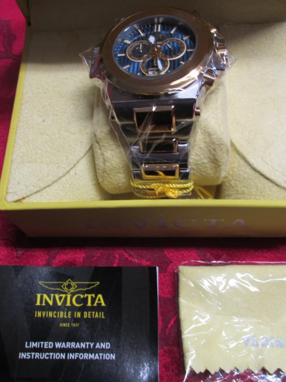 Invicta Reserve Akula 31680 Swiss Made Chronograph